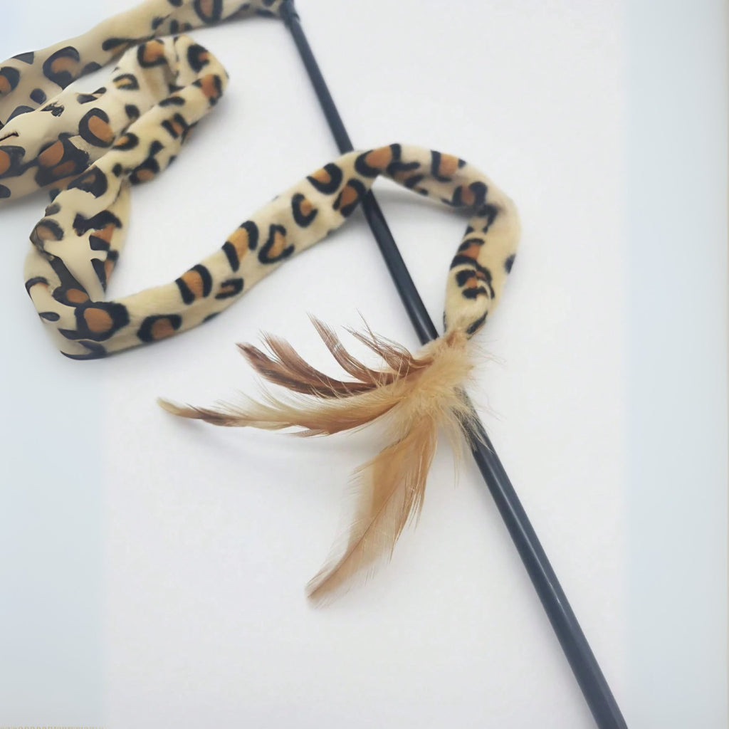 Cat Teaser Wand Indoor Interactive Kitten Fun Toy Teaser Exercise Feather Wand
